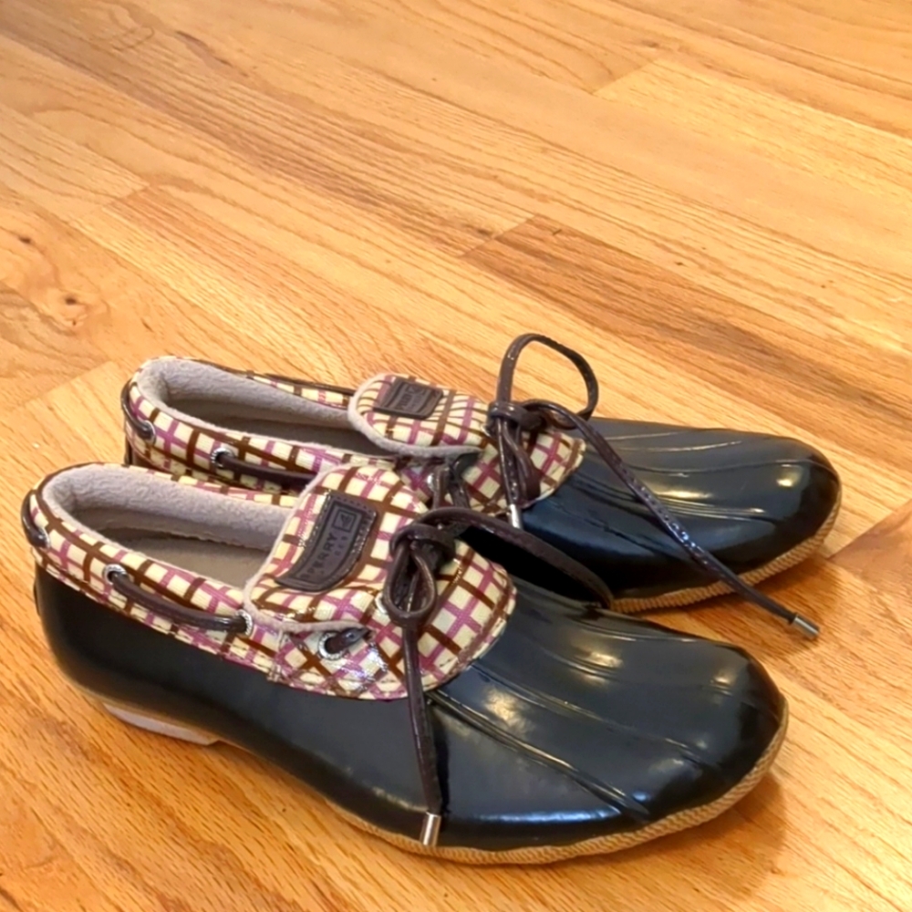 $10 If Bundled. SPERRY top siders. EUC
